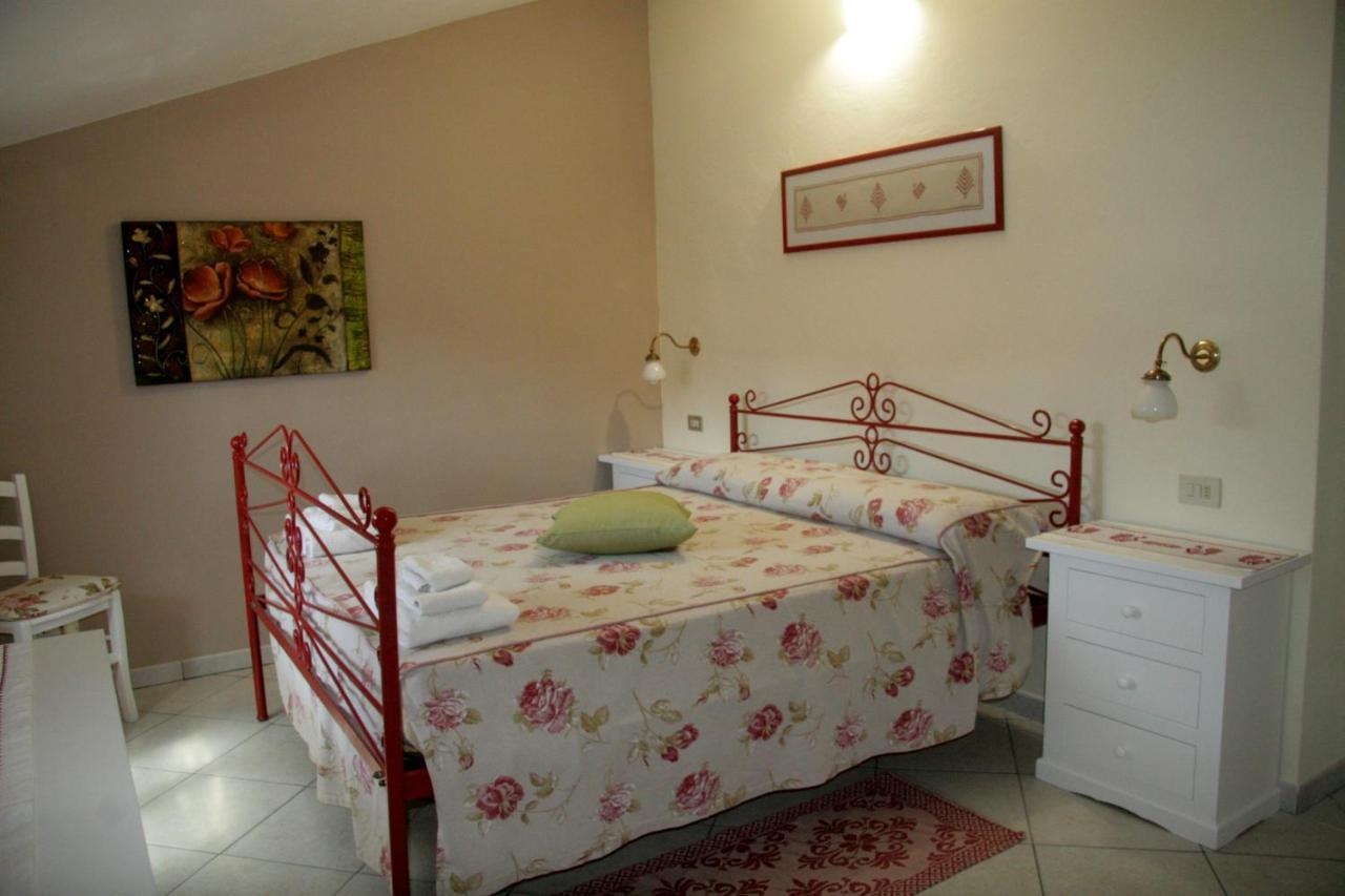 La Brezza Del Sud Villa Теулада Екстериор снимка