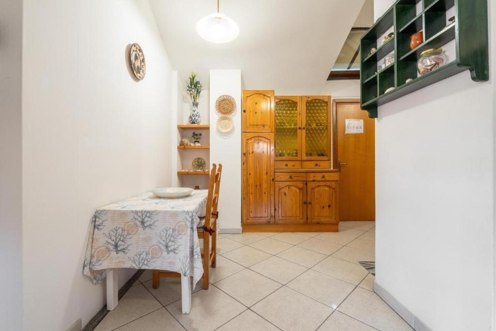 La Brezza Del Sud Villa Теулада Екстериор снимка